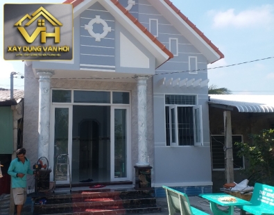 Nhà cấp 4 mái bằng mặt tiền giả mái thái 